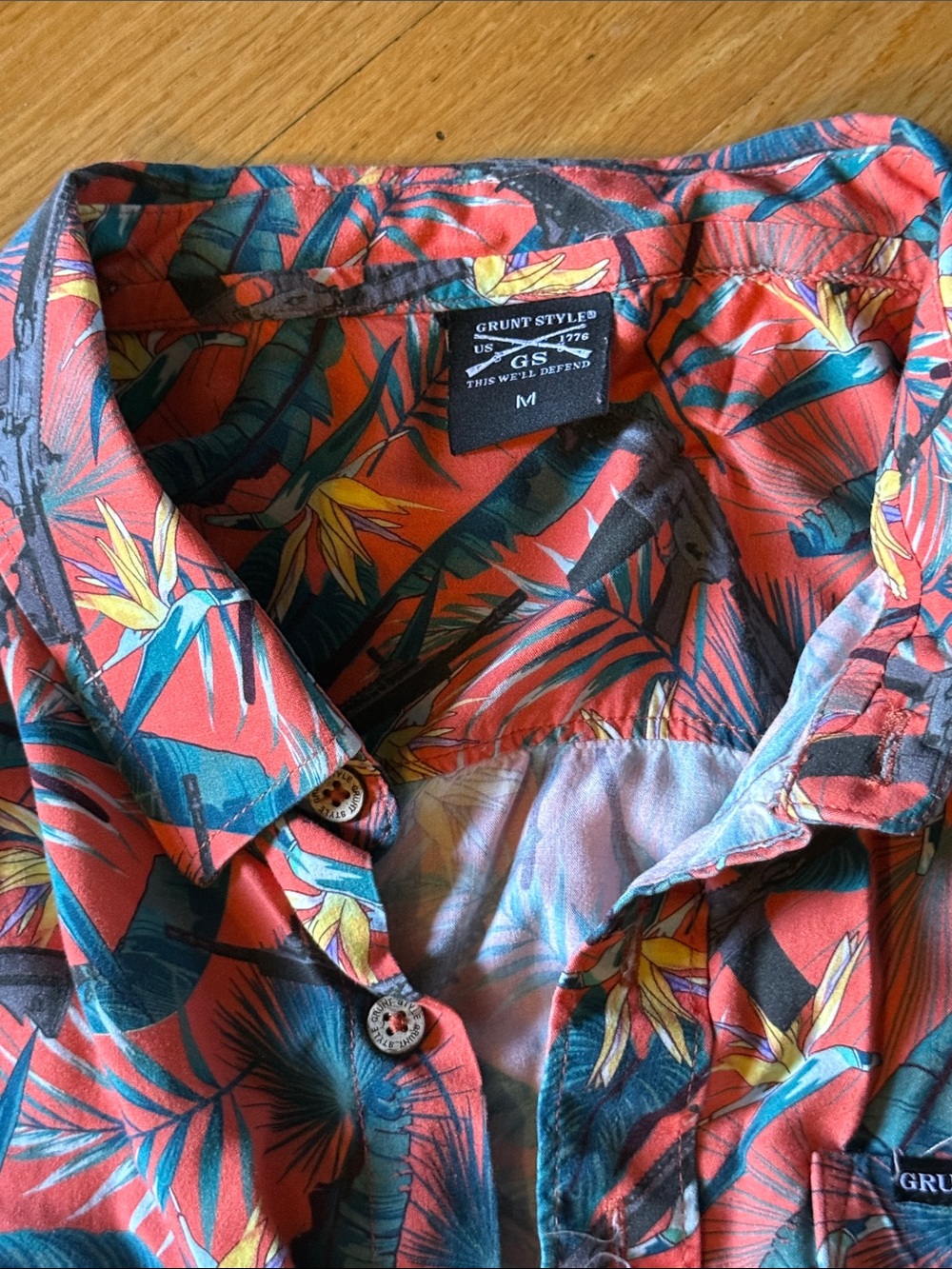 Grunt style stretchy Hawaiian shirt tactical operator style MEDIUM